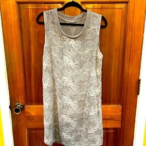 100 % Linen Beige Shift Cream Embroidered floral Dress Size Medium by Lina Tomei